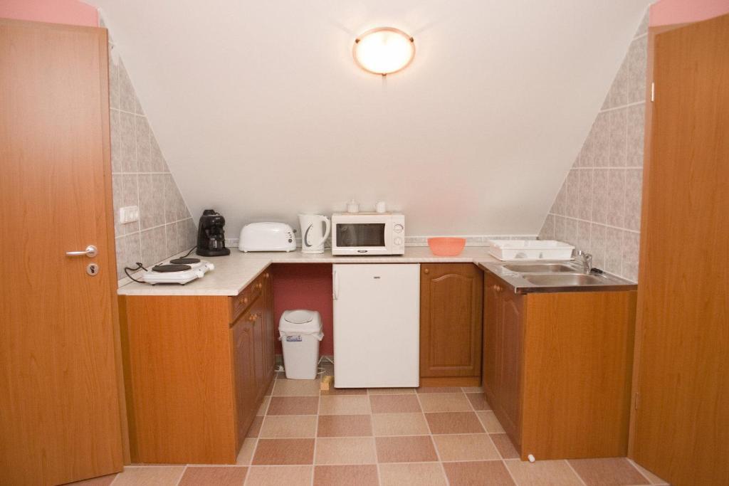 Erdos Apartments Mosonmagyaróvár Exterior foto